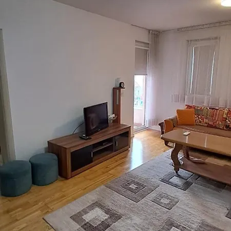 Apartament *