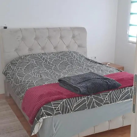 Apartament *
